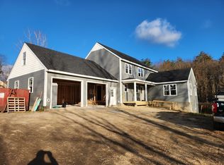 451 Mulpus Rd, Lunenburg, MA 01462