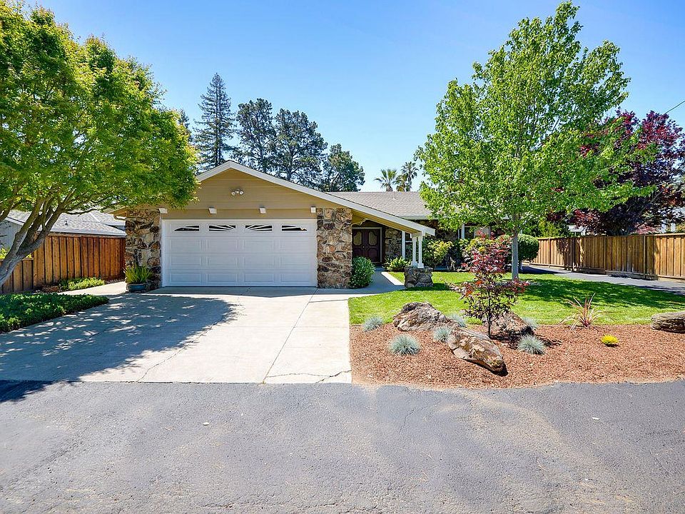 1st image of 1140 Payne Dr