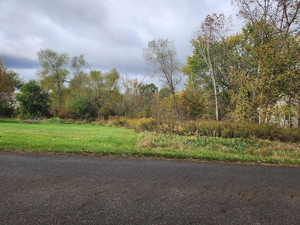 1st image of 1541 Apple Valley Dr #283