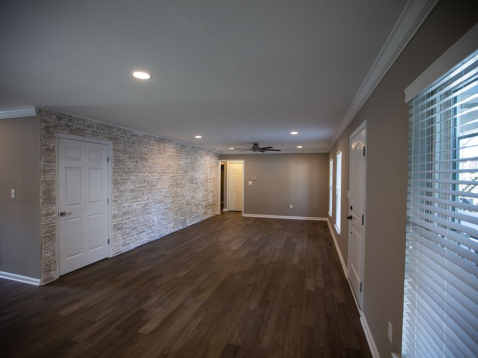 Family Room/Dining Room