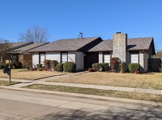 1855 Sandy Ridge Ct, Carrollton, TX 75007