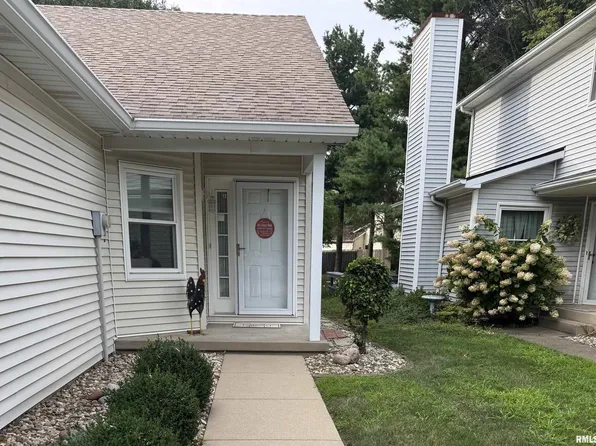 3209 Ashley Ln, Springfield, IL 62711