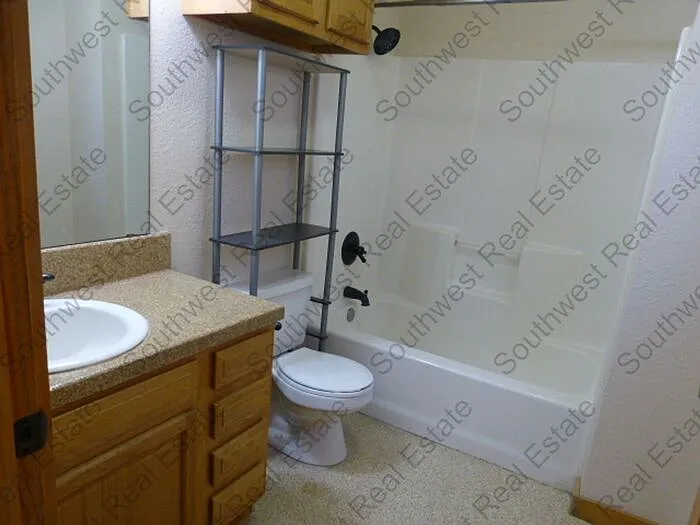 117 Townsgate Plz #I — Photo 11