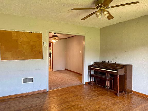 5th image of 282187 Oliver Dr