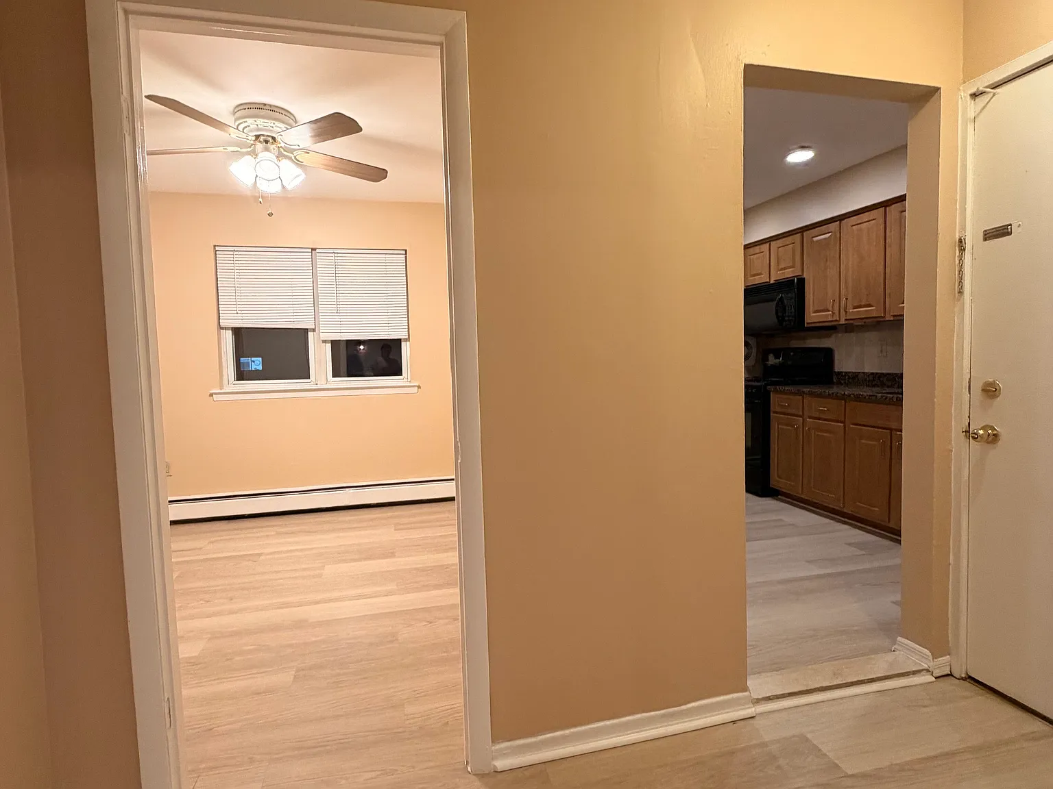 1 bed, 800 sqft, $1,850 — Photo 4