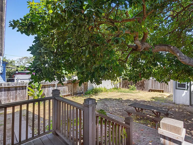 1733 Lincoln Ave — Photo 21