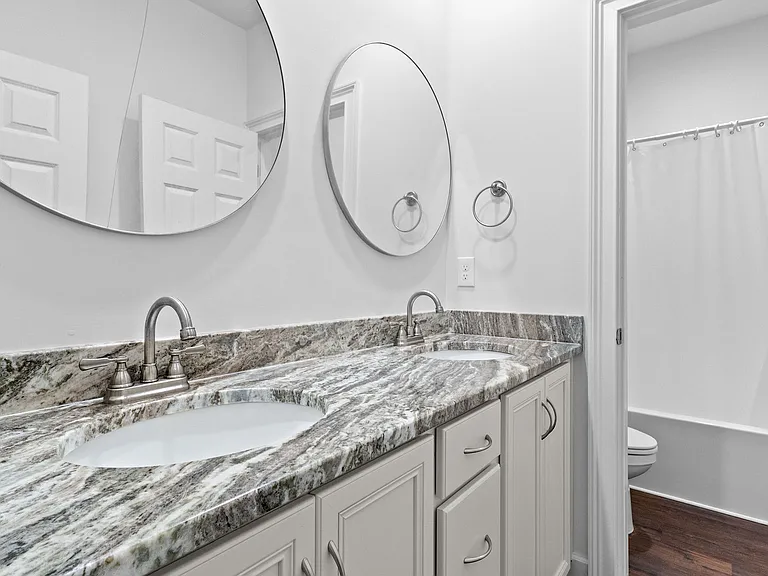 2451 Vesta Dr — Photo 23