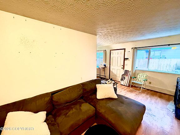2nd image of 1210 Valley St