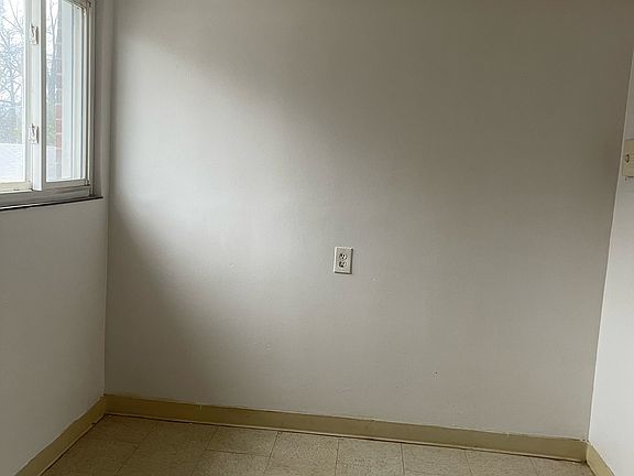 3rd image of 2930 6th St APT 3