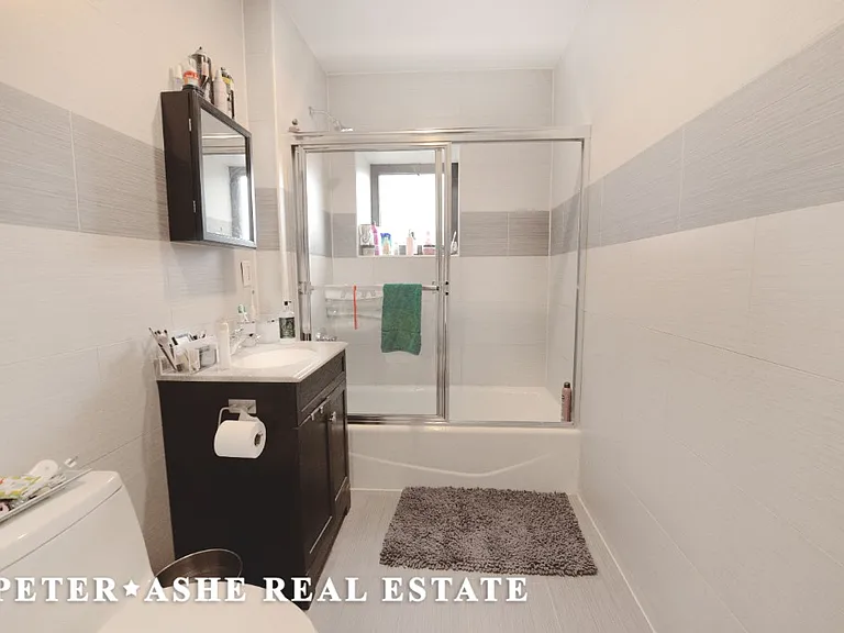 203 E 121st St #801 — Photo 3