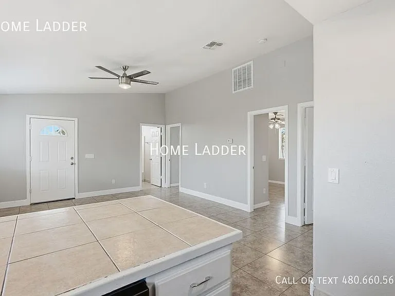 1724 W Carol Ave #A — Photo 13