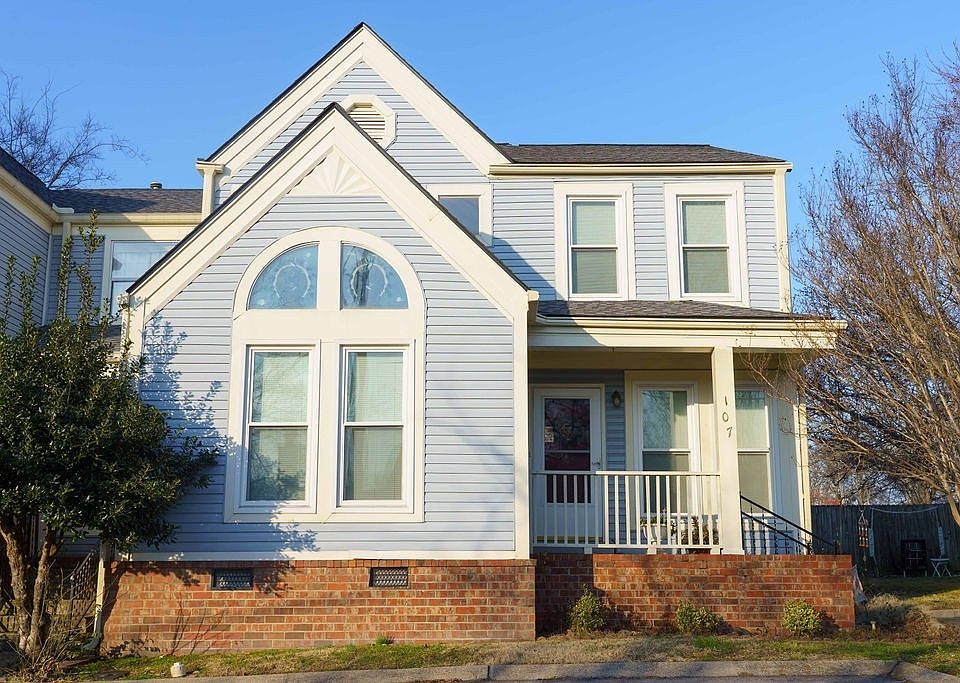 1st image of 107 Summerlake Pl
