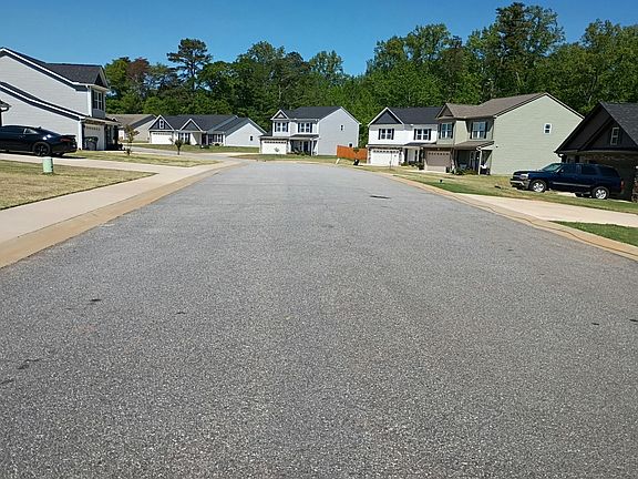 5th image of 1908 Rosalyn Dew Dr