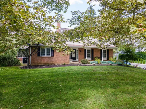 369 Wedgewood Dr, Easton, PA 18045
