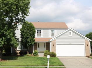 3328 Oakland Hills Dr, Pickerington, OH 43147
