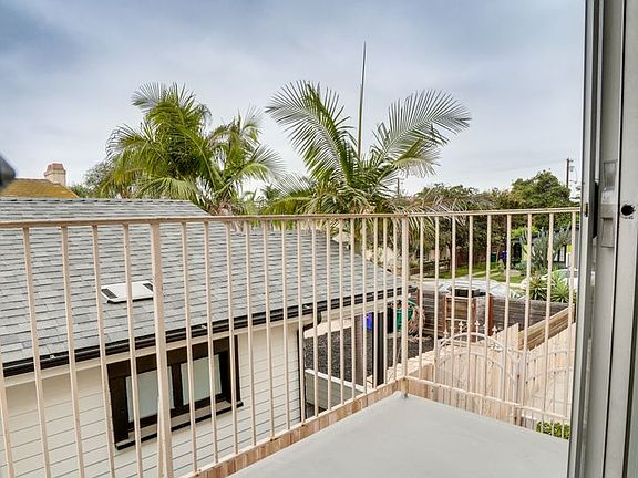 4th image of 4783 35th St #4