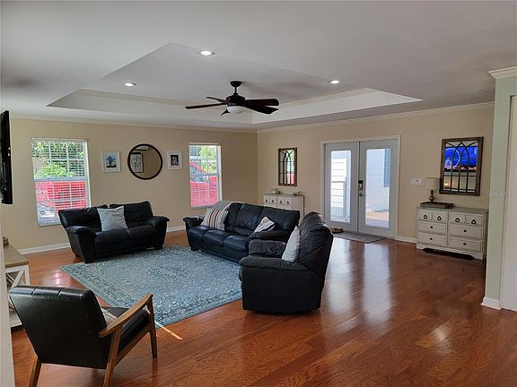 2nd image of 4435 Mount View Dr