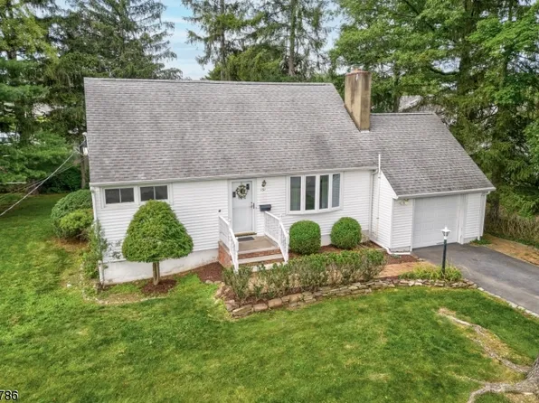 131 Magnolia Ave, Pompton Lakes Boro, NJ 07442