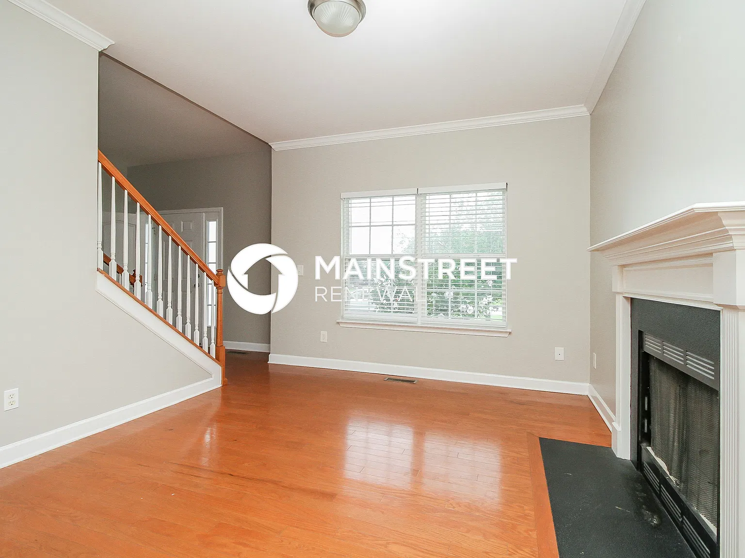 1121 Matheus Dr — Photo 3