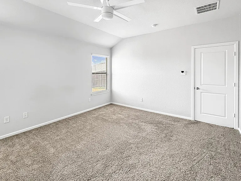 9749 Walnut Cove Dr — Photo 11
