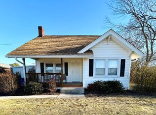 103 Robinson St, Blacksburg, VA 24060