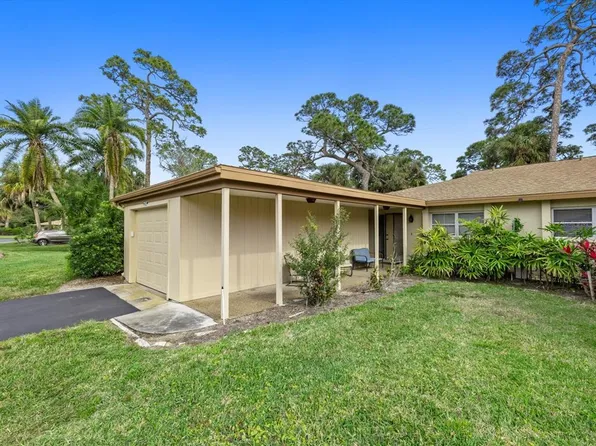 2260 Willow Tree Dr #86, Sarasota, FL 34231