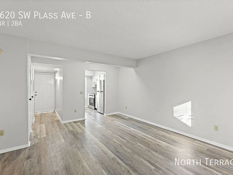 Capstone Townhomes — Photo 12