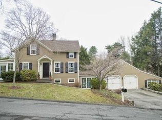 12 Sherwood St, Norwalk, CT 06851