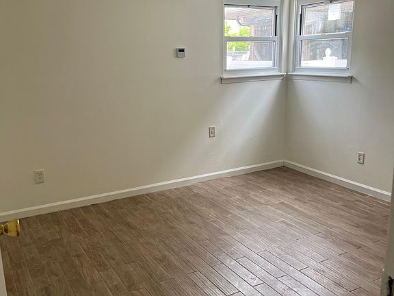 3rd image of 20 Merrymount St Floor 1