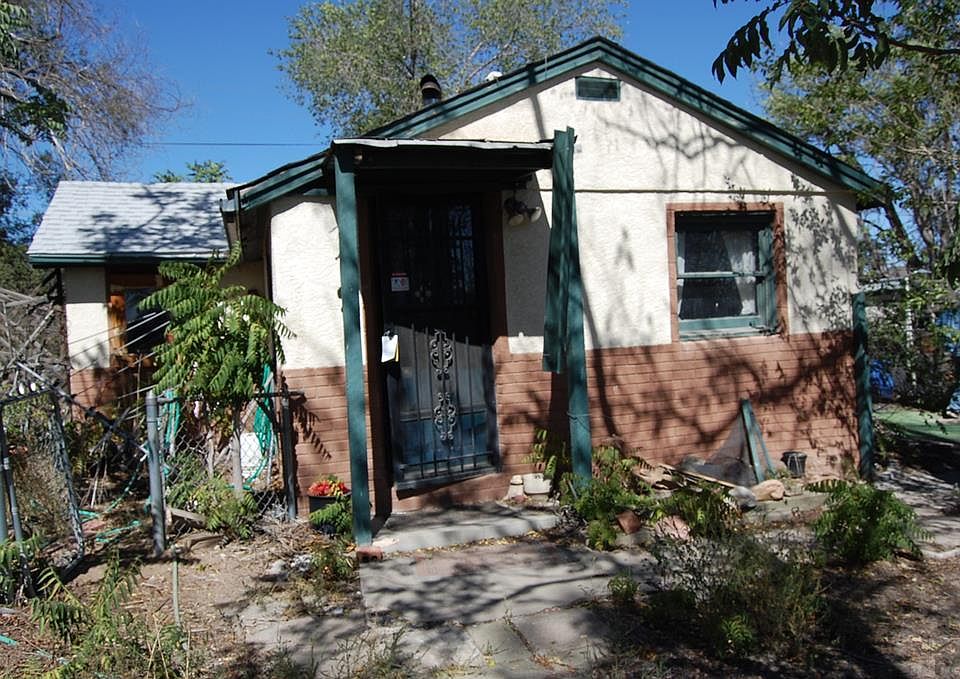 1st image of 2005 E 2nd St