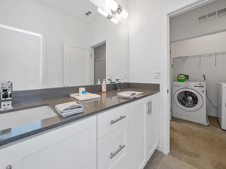 135 Schick — Photo 27