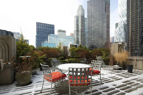 Rented by Town Residential | media 37