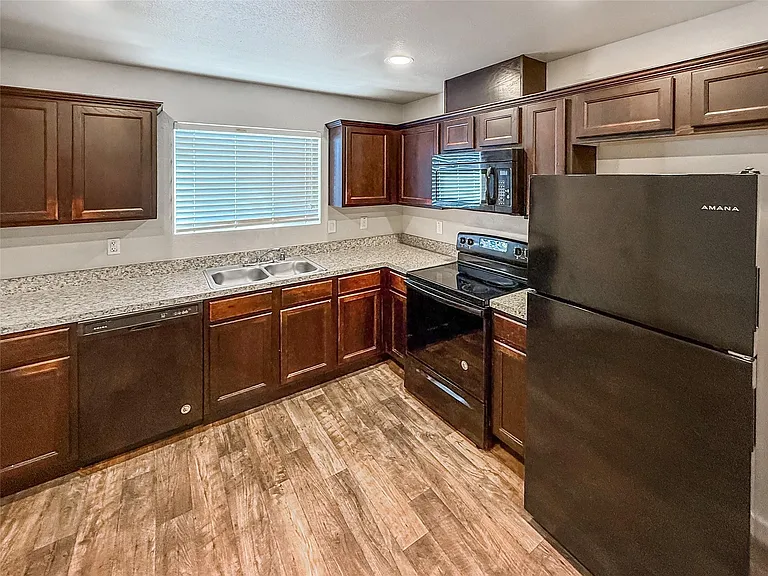 10535 Mills Rd #4B — Photo 8