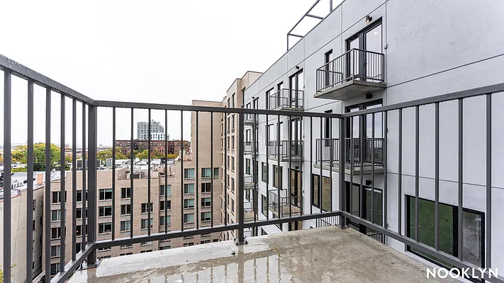 Rented by Nooklyn NYC LLC | media 122