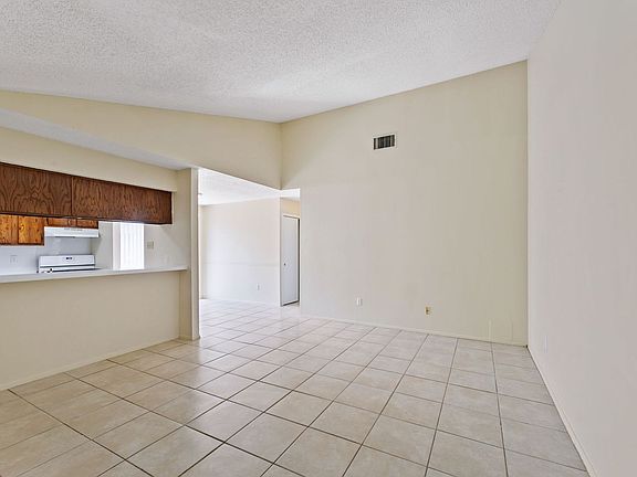 2nd image of 1901 Prairie Knoll Ct #A