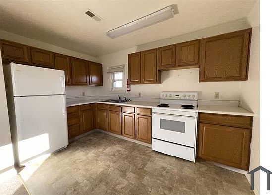 1st image of 9009 W Jackson St #9009