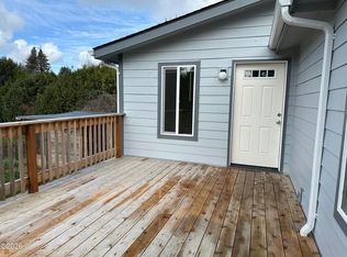 853 SW Siletz River Dr, Siletz, OR 97380