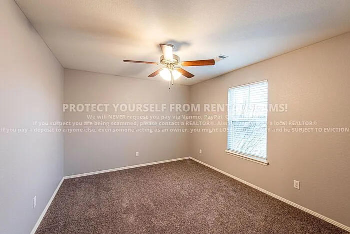 1374 N Corsica Dr — Photo 11