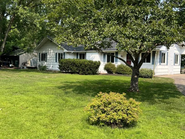 3567 Leroy St, Deephaven, MN 55391