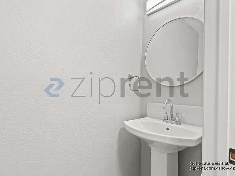 1804 Holland Dr — Photo 15