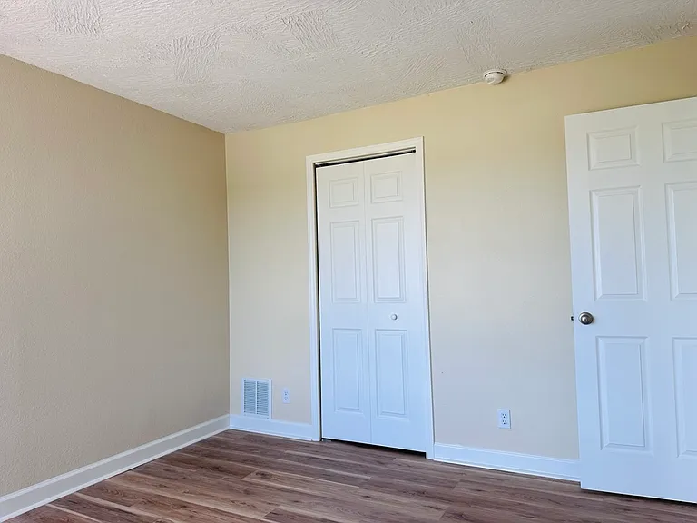 150 Church Rd #12 — Photo 2