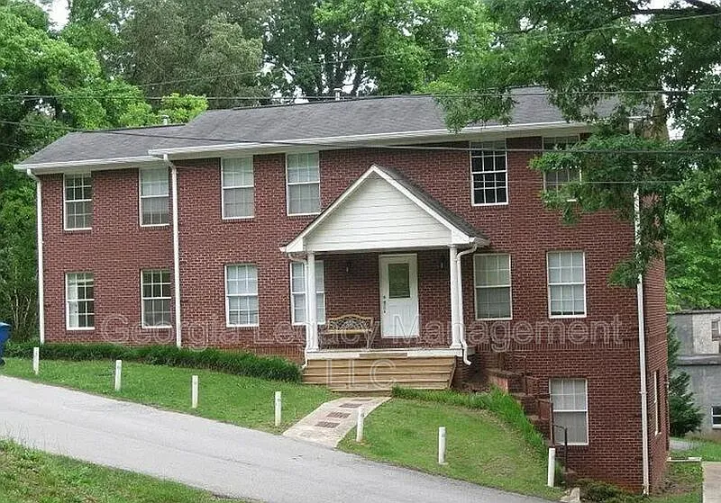 35 Spring St