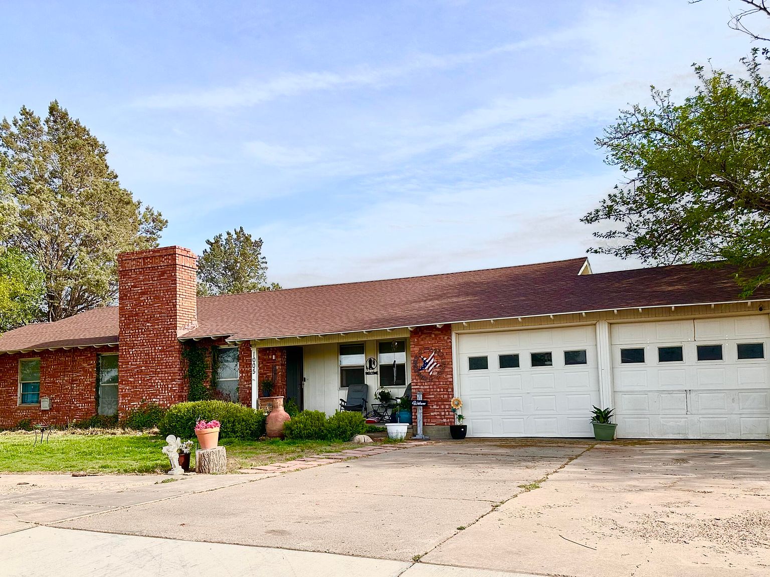 1005 W Bedford St, Dimmitt, TX 79027 Zillow
