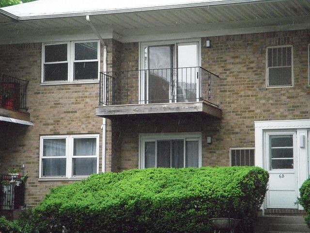 2nd image of 26 Judson St APT 6B