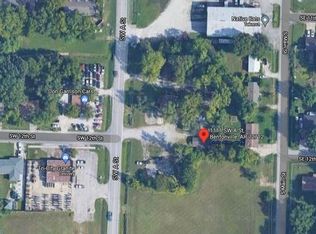 1111 SW A St, Bentonville, AR 72712