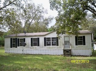 15 Stuart Dr, Helena, GA 31037