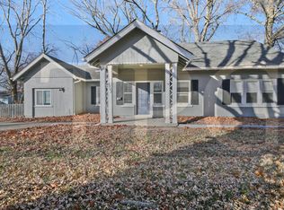 6702 Appleton Ave, Raytown, MO 64133