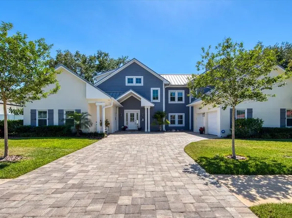 204 Osceola Rd, Belleair, FL 33756