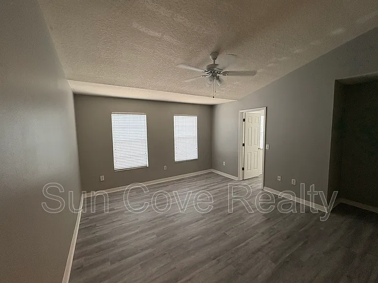 11022 Black Swan Ct — Photo 6
