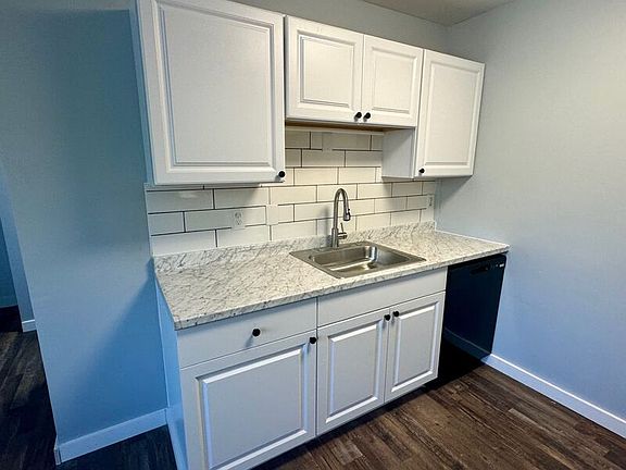 4th image of 3217 Wilmington Pike